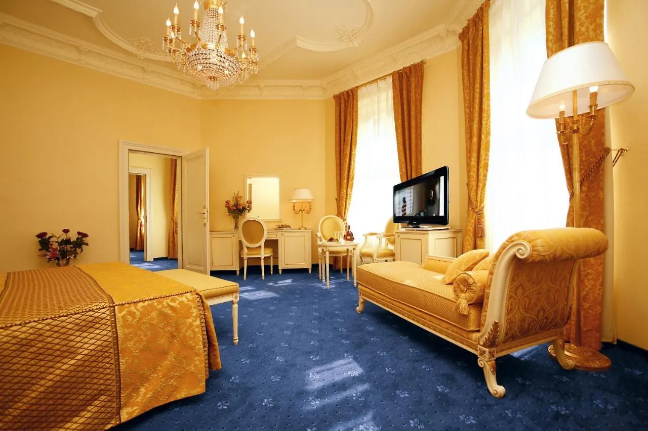 Savoy Westend Hotel Κάρλοβι Βάρι